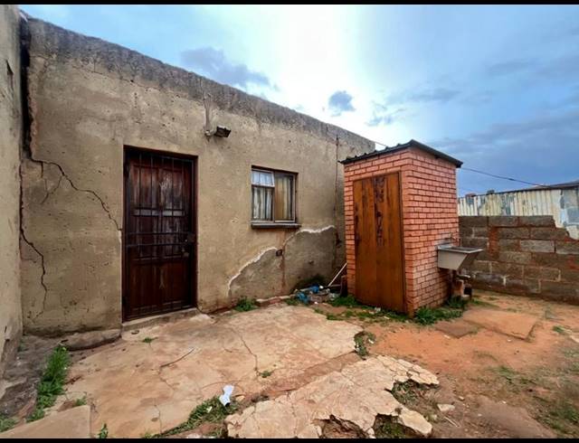 2 BEDROOM HOUSE FOR SALE IN DOORNKOP